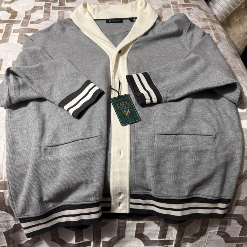 Men’s sweater